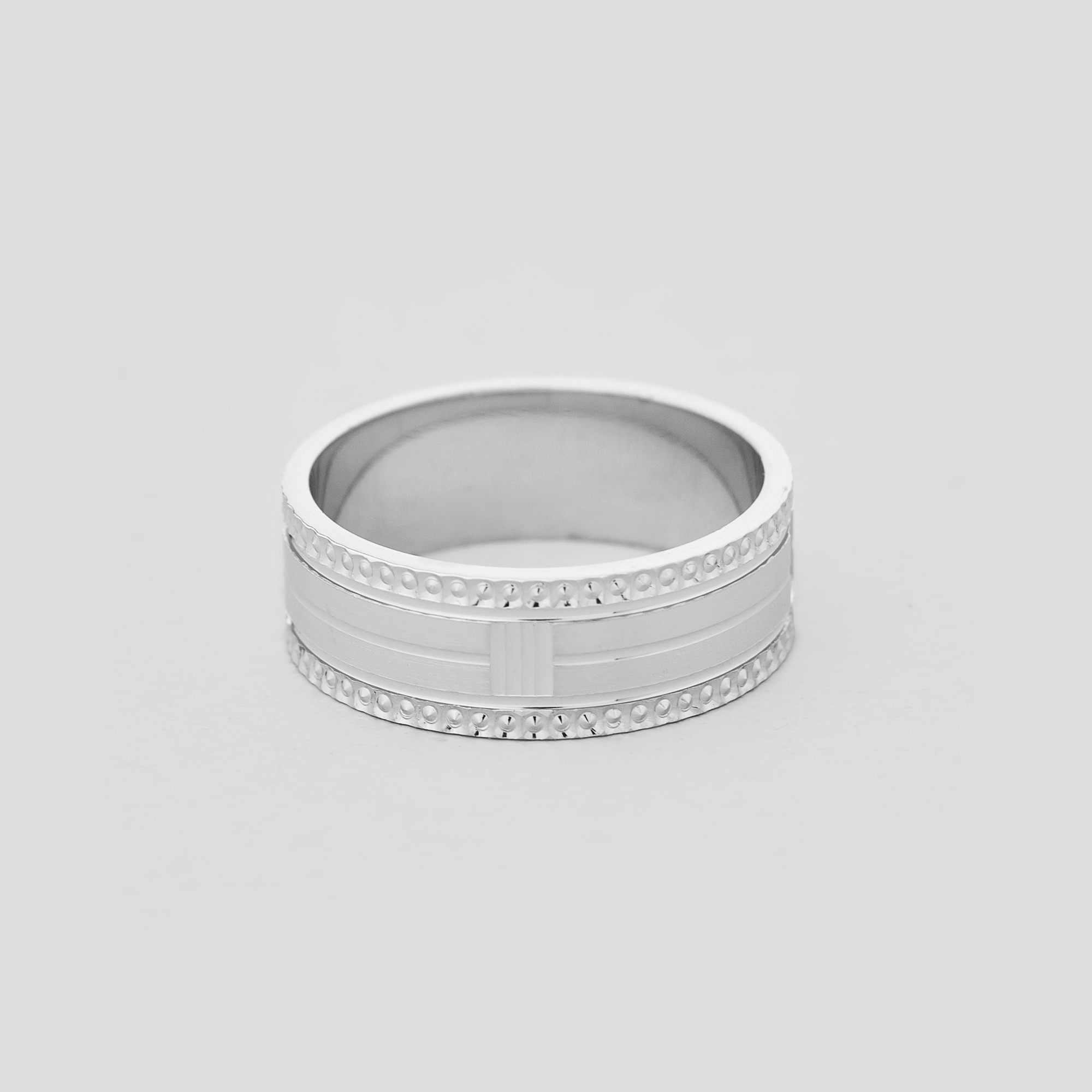 

Обручальное кольцо Новая жизнь