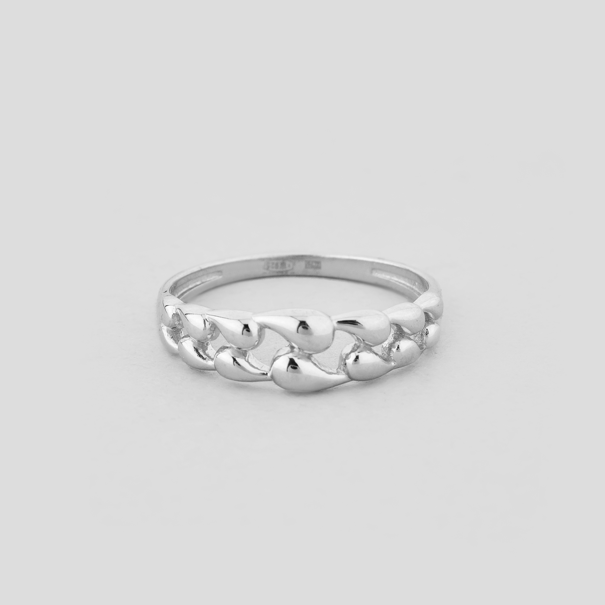 

Кольцо Эссенция стиля