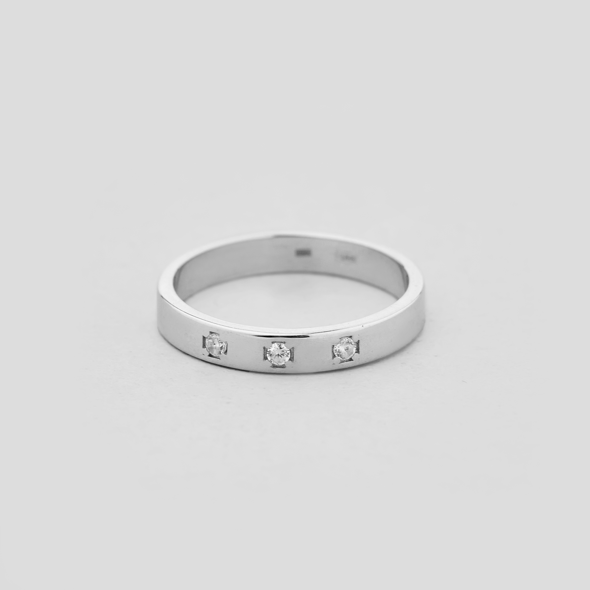 

Серебряное кольцо Minimal ЛК-0360р- 18