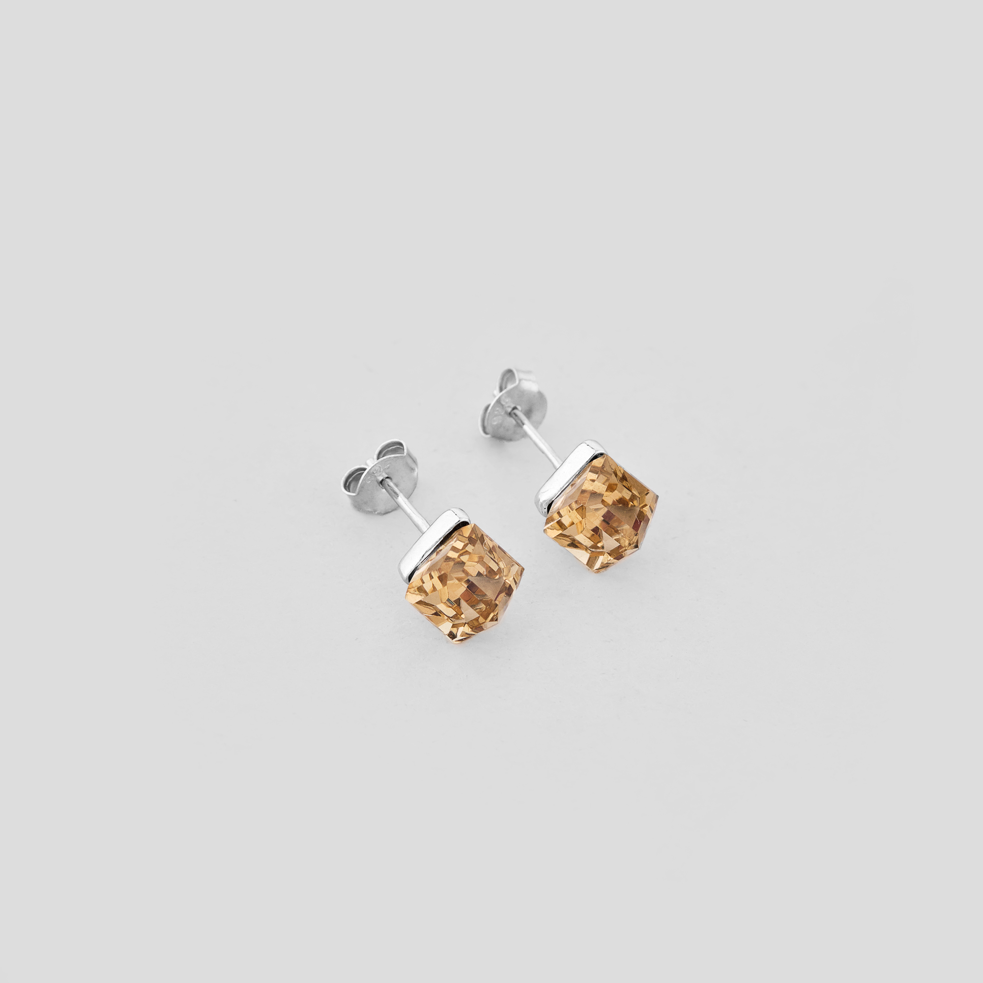 

Серебряные серьги Minimal 92-0030ж