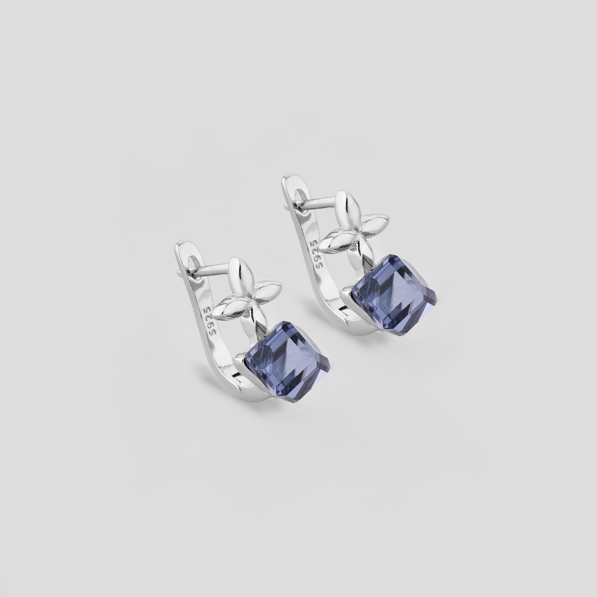 

Серебряные серьги Minimal 92-0031тф