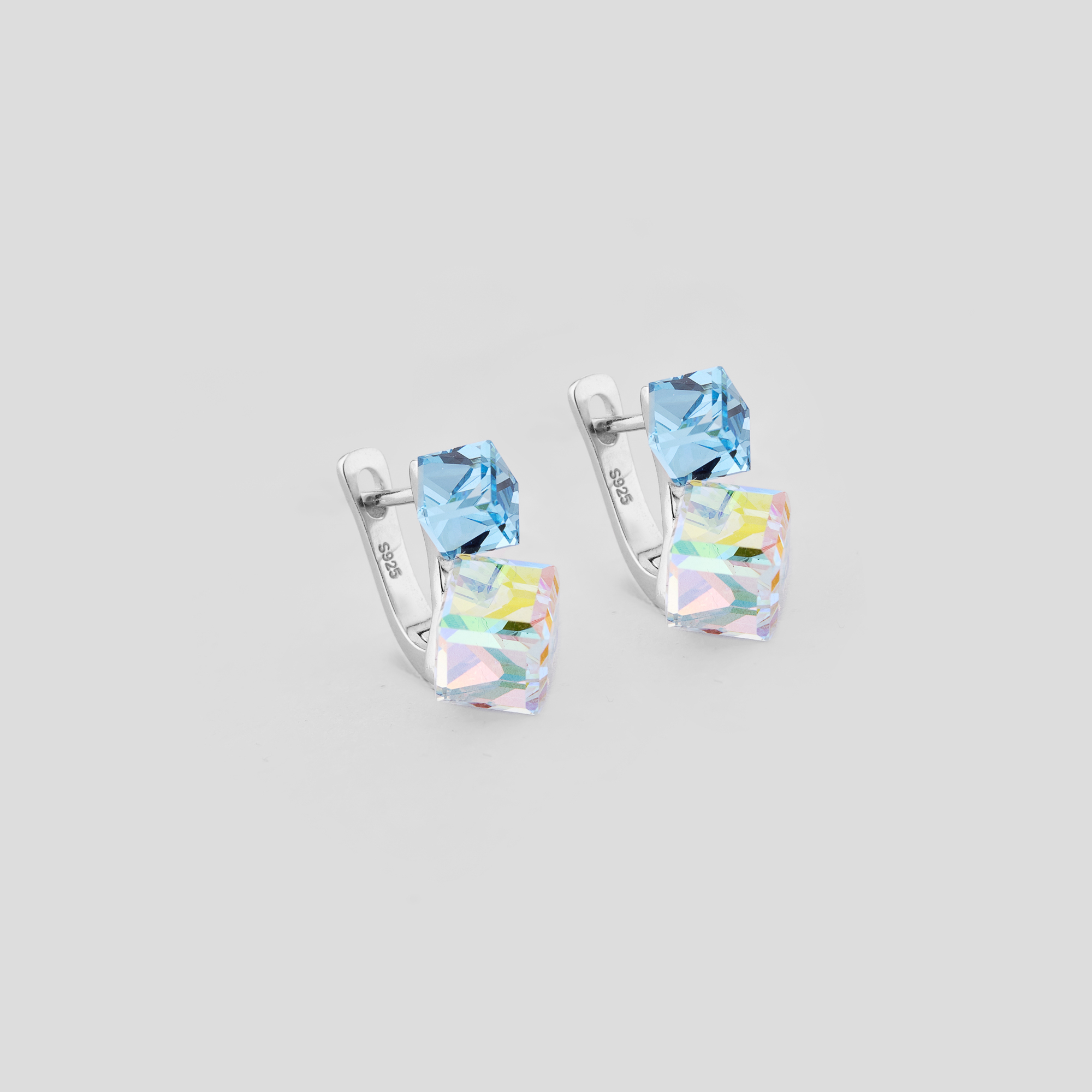 

Серебряные серьги Minimal 9520318гх