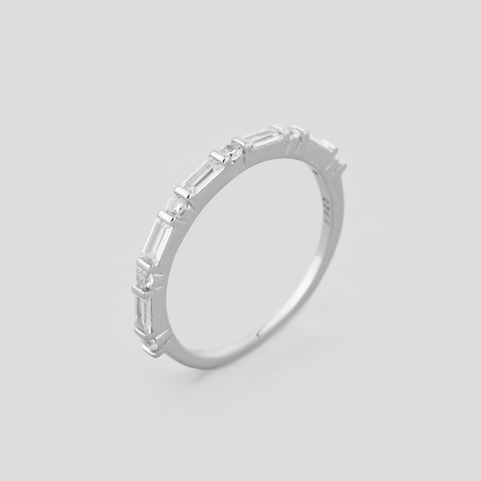 

Серебряное кольцо Minimal 9510427б- 17