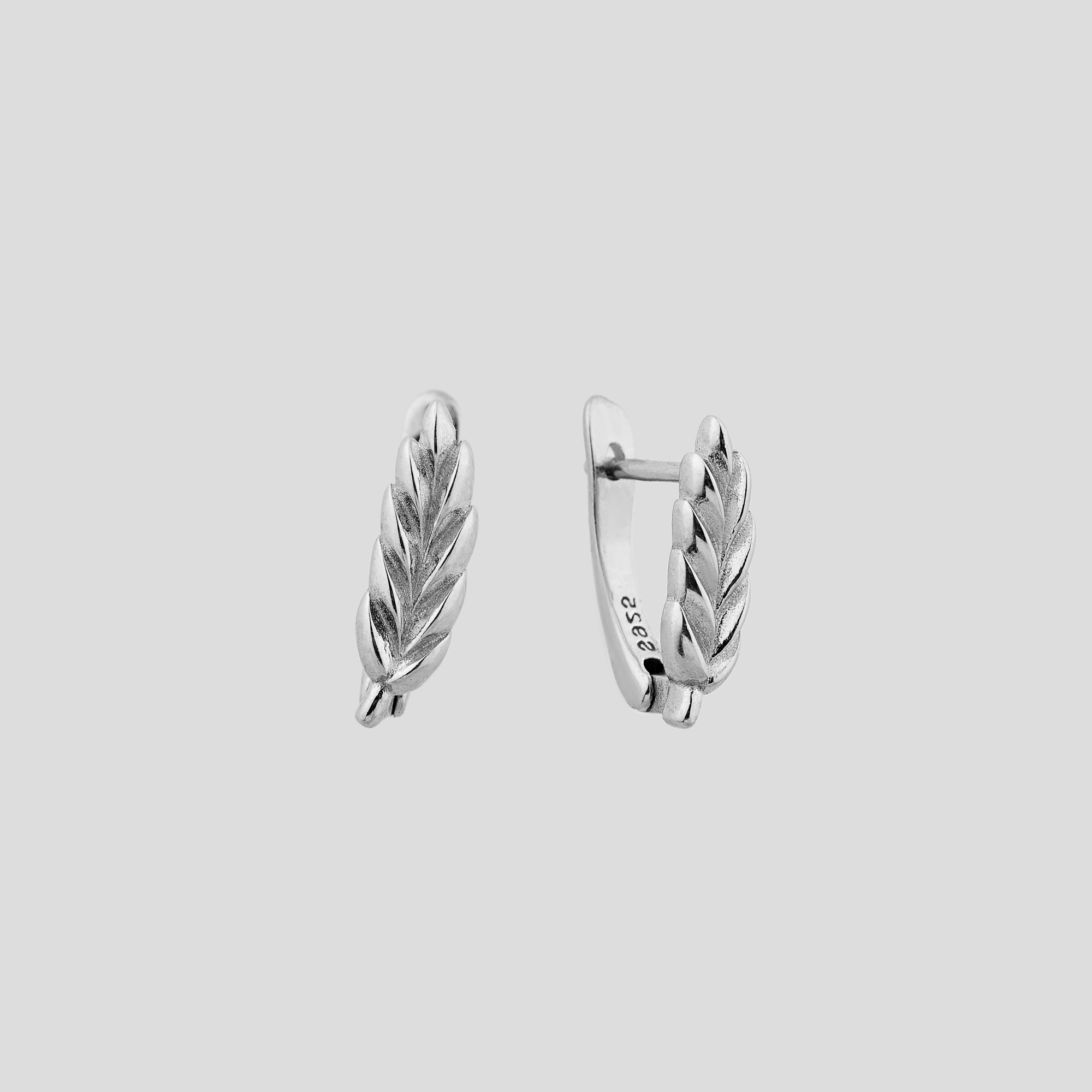

Серебряные серьги Minimal 521149