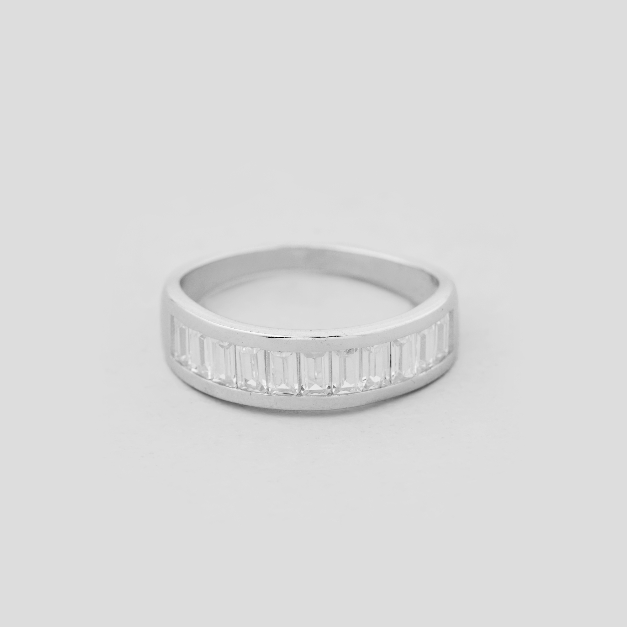 

Кольцо Софиты