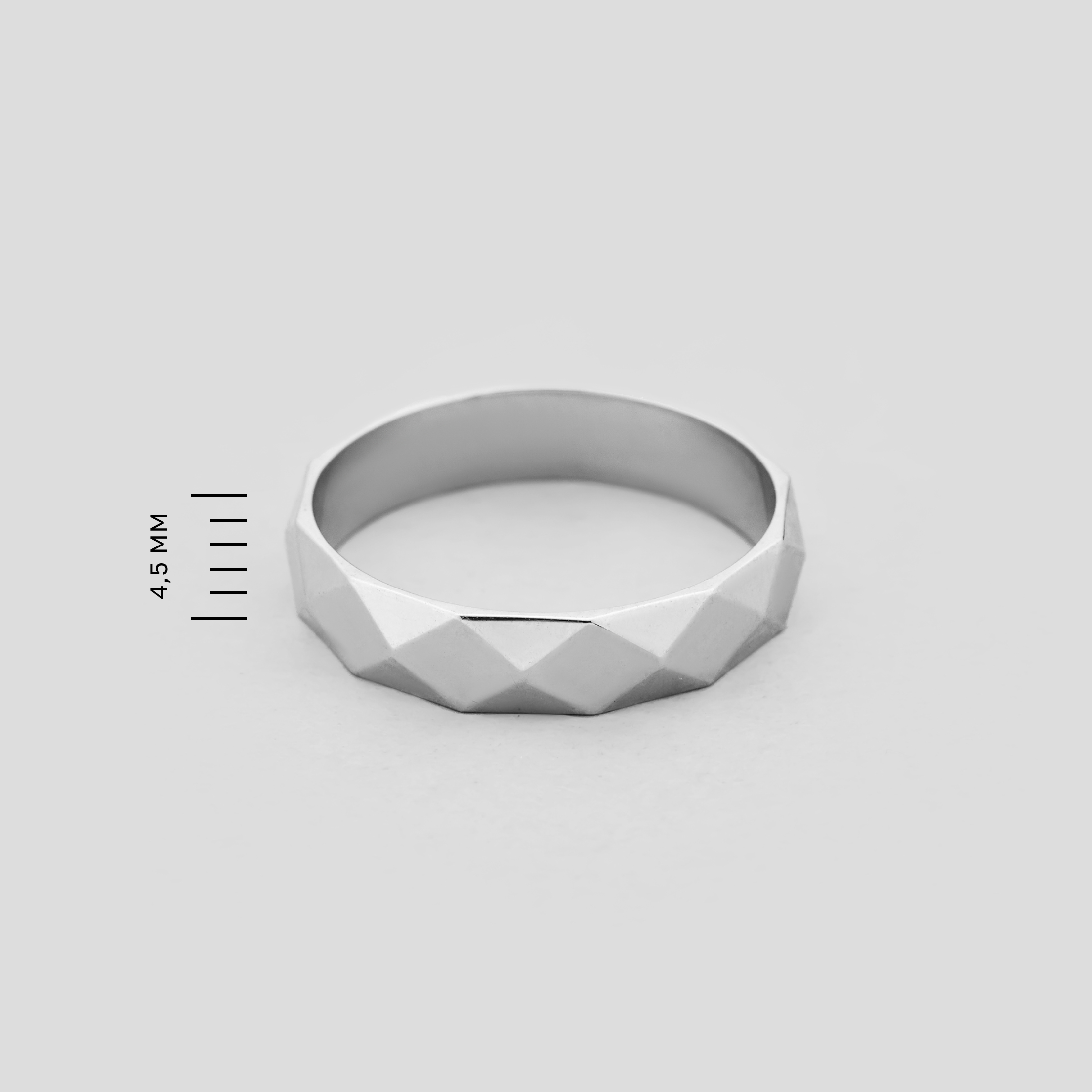 

Кольцо Грани чувств