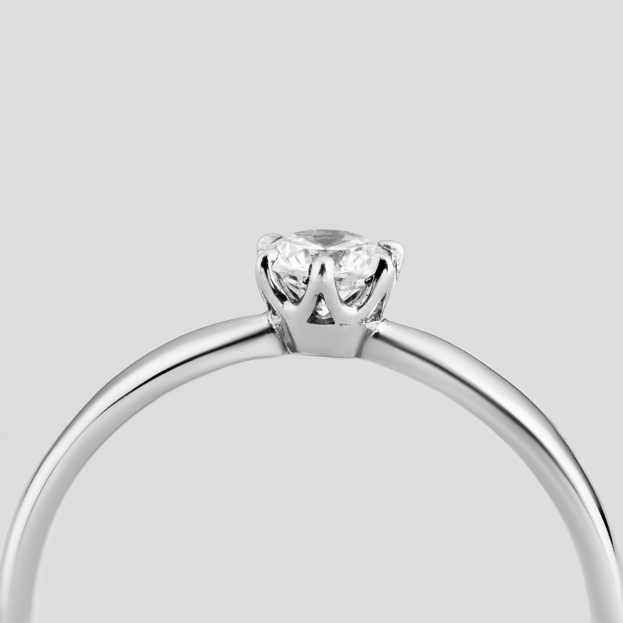 

Кольцо Бриллиантовая нежность (3.7)